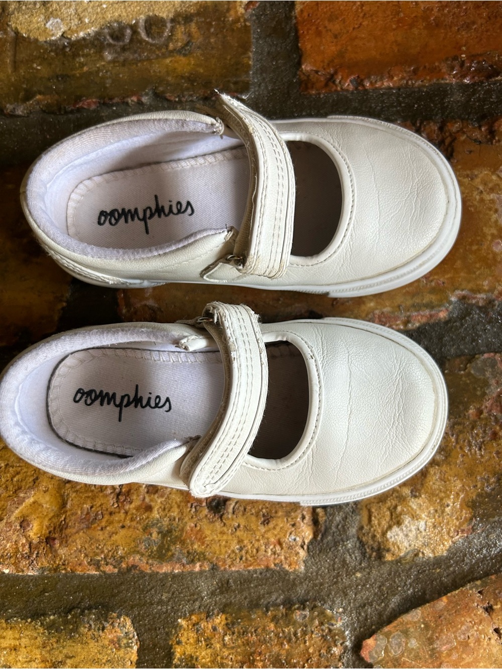 Oomphies toddler leather shoes.